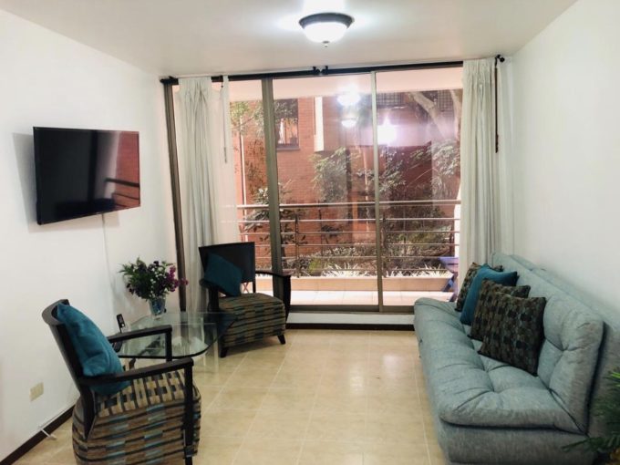 Exterior del conjunto en Los Balsos de Oviedo, El Poblado